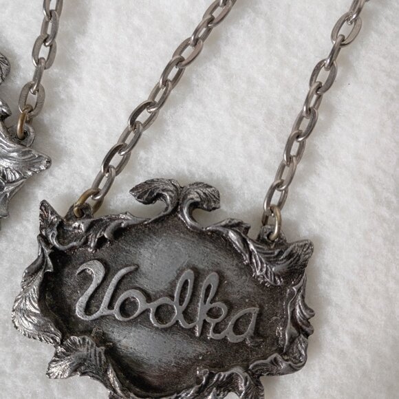 Vintage Metzke Decanter Tags 1975 Pewter Vodka Bourbon Scotch 3 pc Lot - Picture 3 of 9